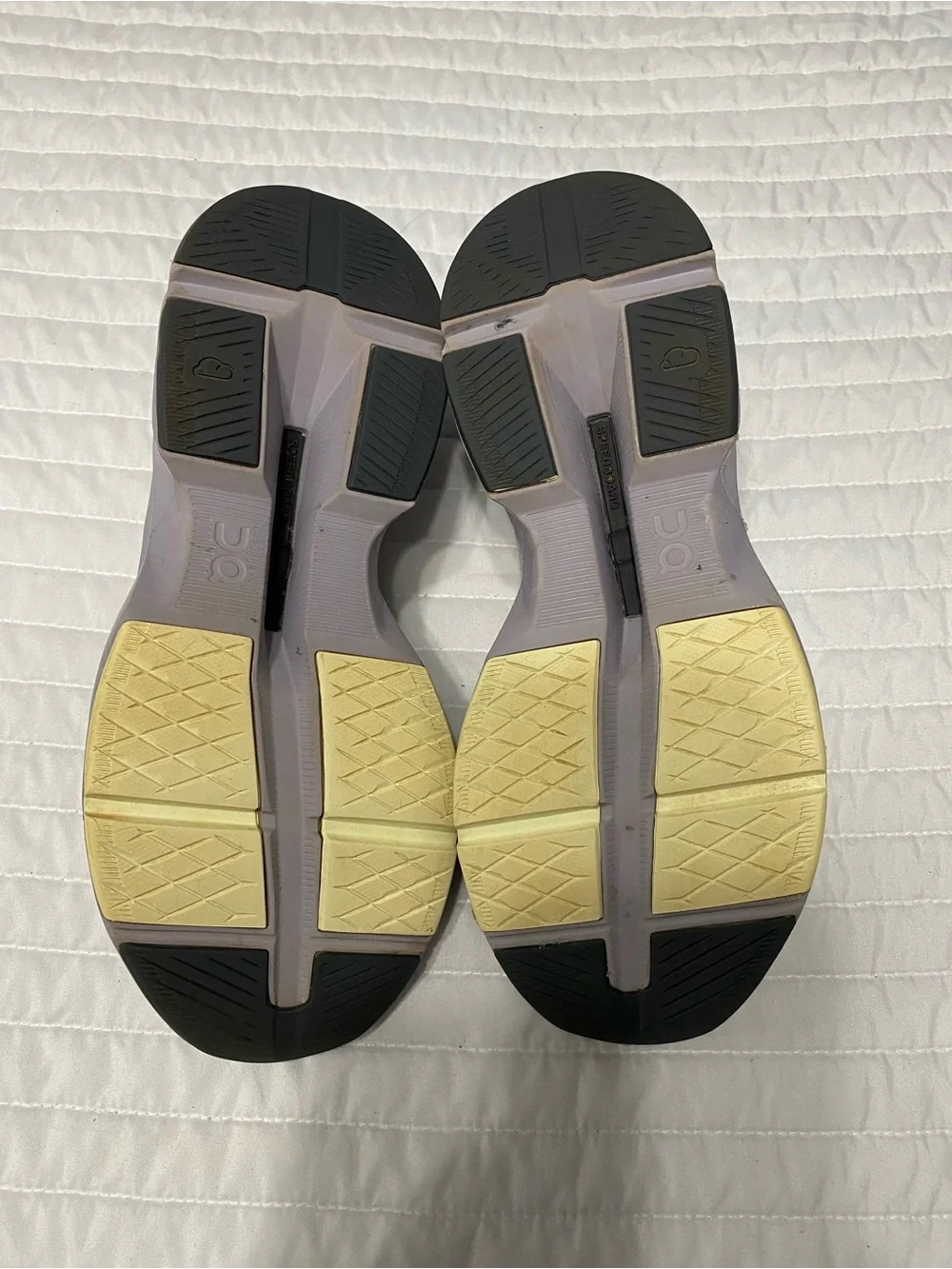 On Cloud Cloudpulse Sneakers Women’s Size 10